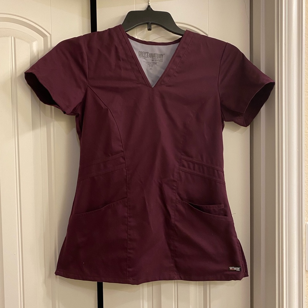 Grey’s Anatomy Marquis V-Neck Scrub Top